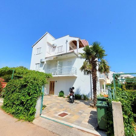 Apartments Neva & Neva Beach House Srima Extérieur photo
