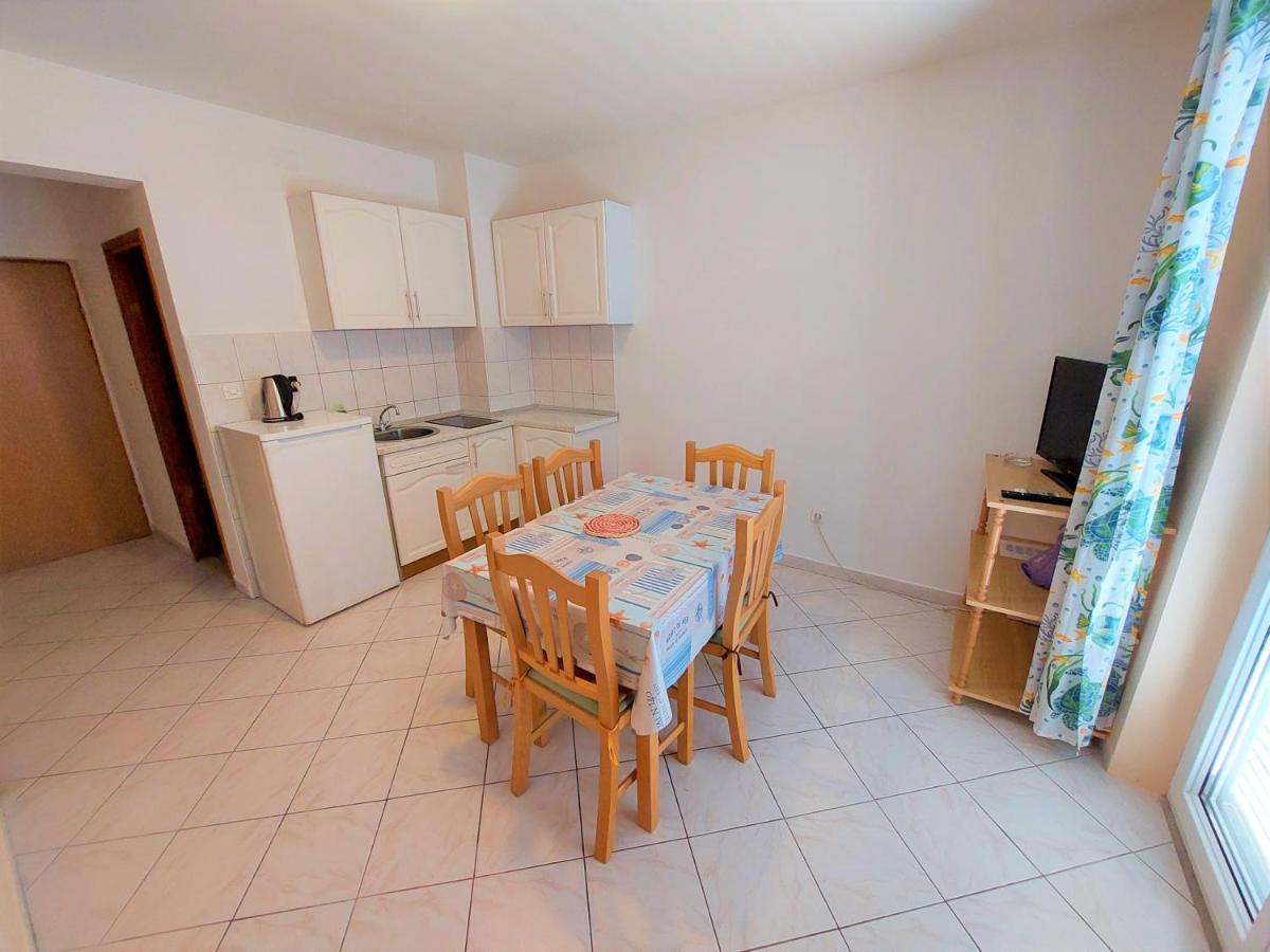 Apartments Neva & Neva Beach House Srima Extérieur photo