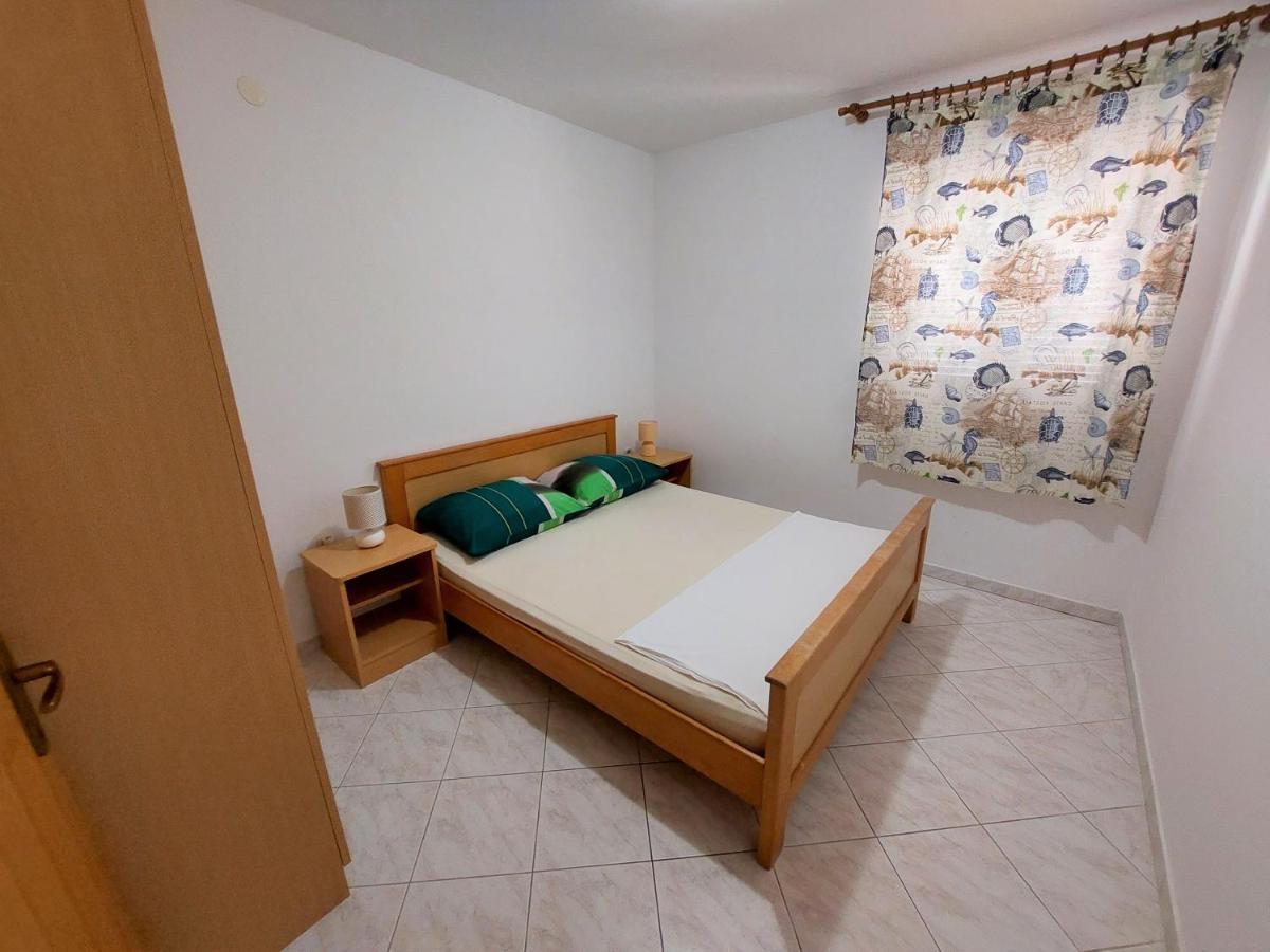 Apartments Neva & Neva Beach House Srima Extérieur photo