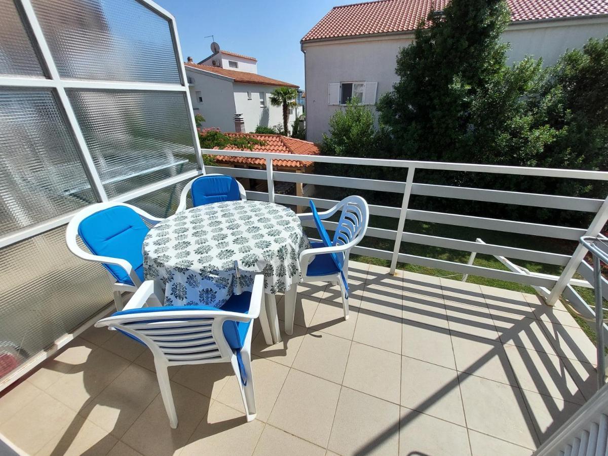 Apartments Neva & Neva Beach House Srima Extérieur photo