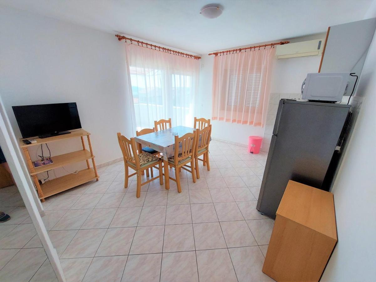 Apartments Neva & Neva Beach House Srima Extérieur photo
