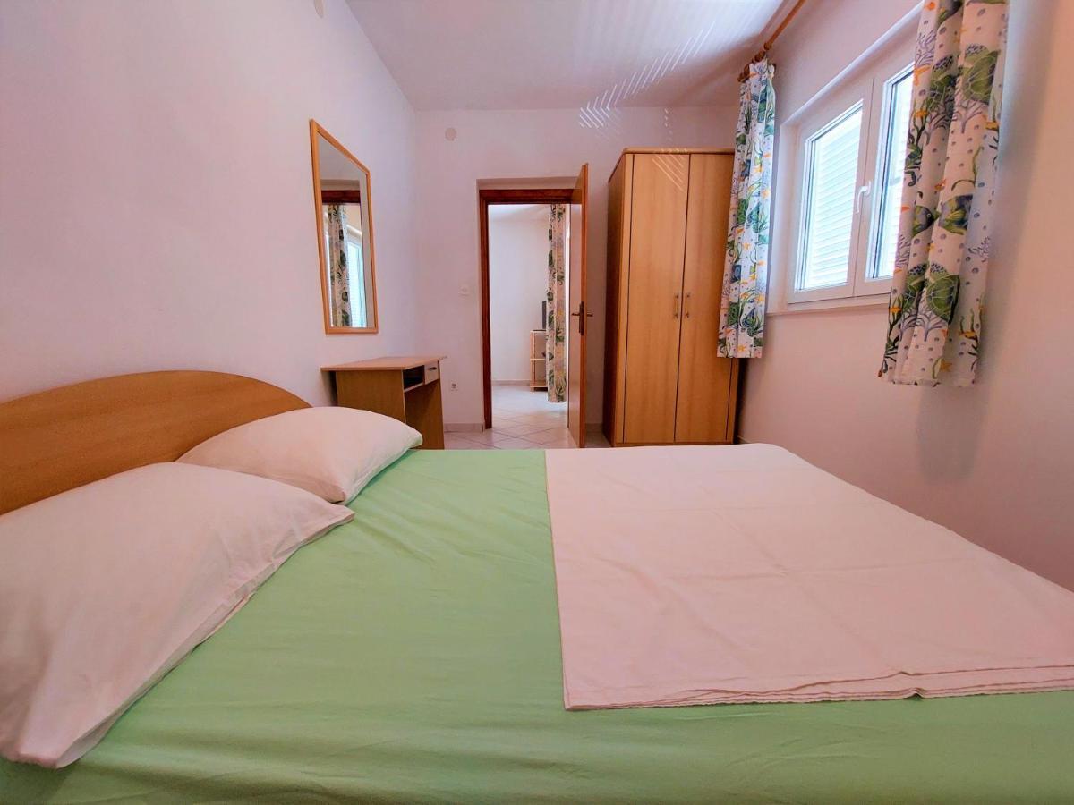 Apartments Neva & Neva Beach House Srima Extérieur photo