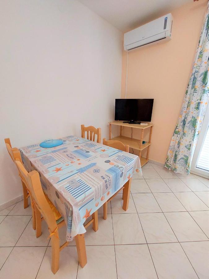 Apartments Neva & Neva Beach House Srima Extérieur photo
