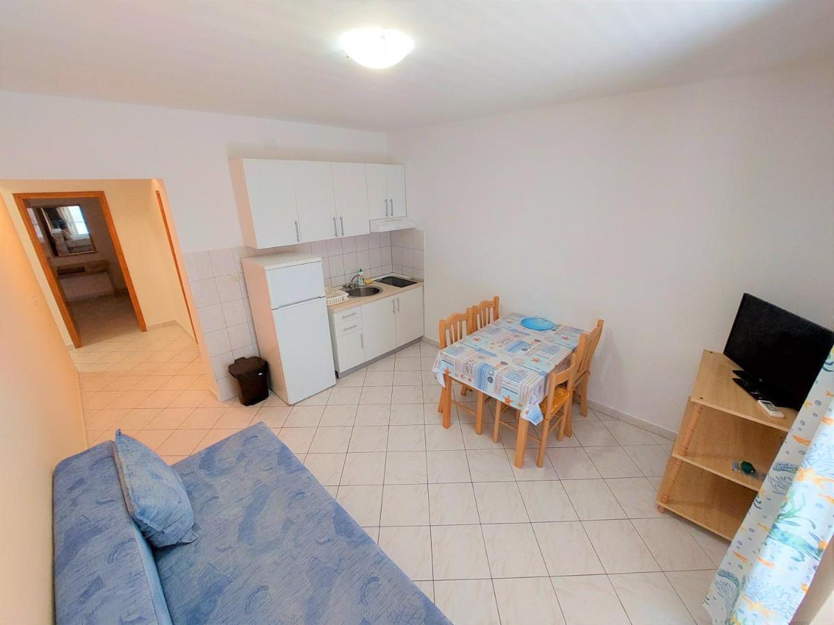 Apartments Neva & Neva Beach House Srima Extérieur photo