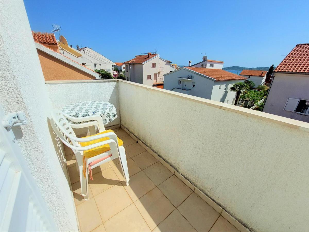 Apartments Neva & Neva Beach House Srima Extérieur photo